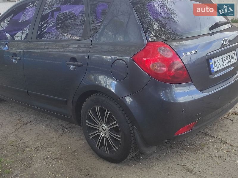 Хэтчбек Kia Ceed 2008 в Харькове