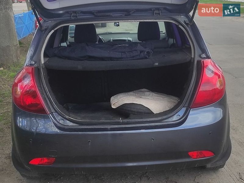 Хэтчбек Kia Ceed 2008 в Харькове