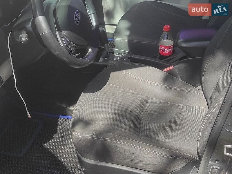 Хэтчбек Kia Ceed 2008 в Харькове