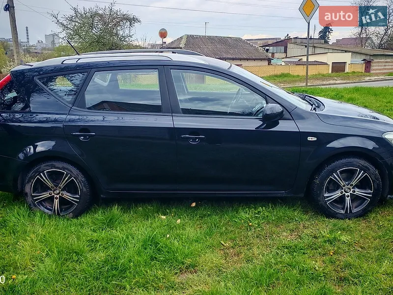 Kia Ceed 2010 VIN U5YHB811AAL140893 фото оголошення 3 з 42