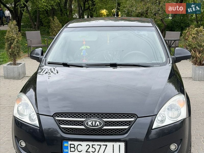 Хэтчбек Kia Ceed 2007 в Львове