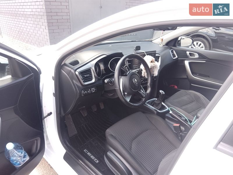2019 KIA Ceed, VIN U5YH1516ALL082005:plate — фото 1 (autoria)