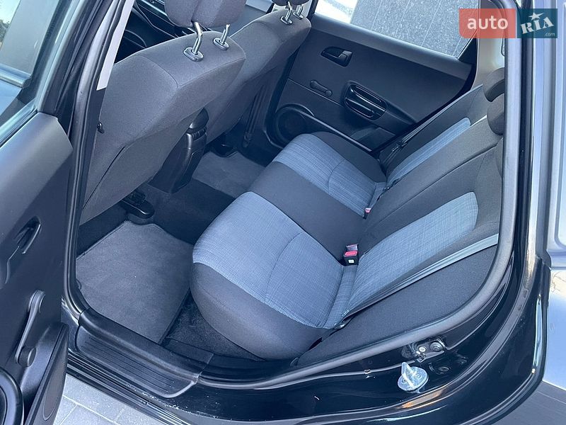 Универсал Kia Ceed 2012 в Городке