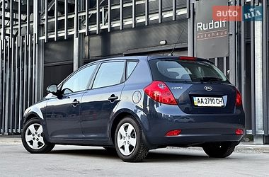 Хэтчбек Kia Ceed 2009 в Киеве