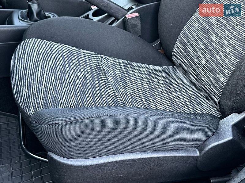 Хэтчбек Kia Ceed 2009 в Киеве