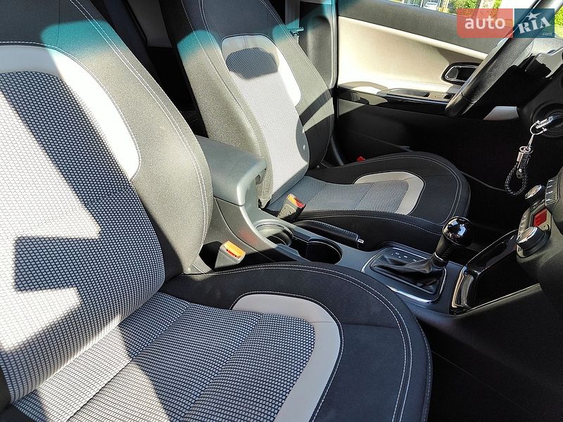 Універсал Kia Ceed 2016 в Києві