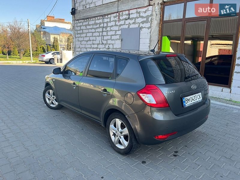 Хетчбек Kia Ceed 2011 в Ладижині