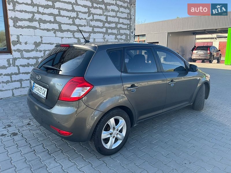 Хетчбек Kia Ceed 2011 в Ладижині
