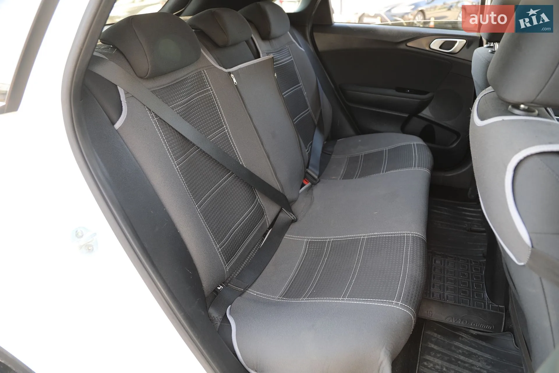2019 Kia Cee'd - мініатюра 13