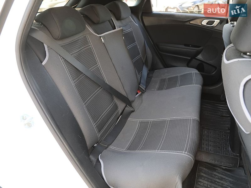 Хэтчбек Kia Ceed 2019 в Харькове