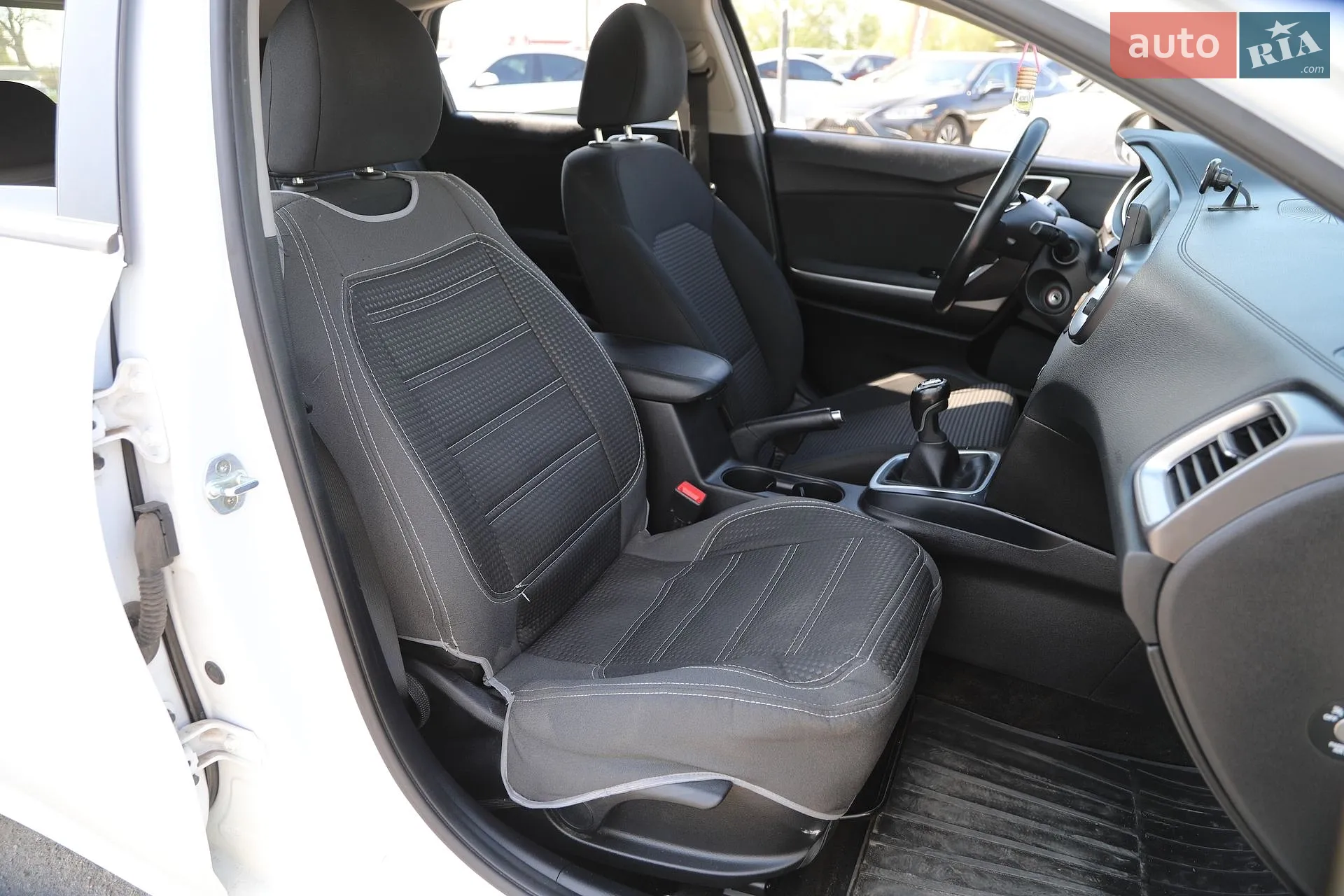 2019 Kia Cee'd - мініатюра 14