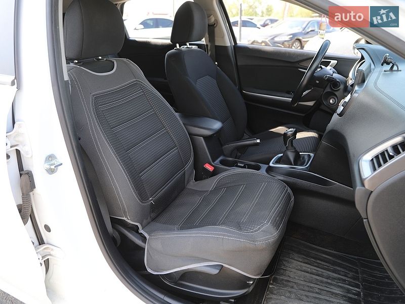 Хэтчбек Kia Ceed 2019 в Харькове