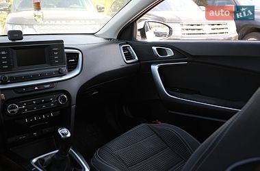 Хэтчбек Kia Ceed 2019 в Харькове