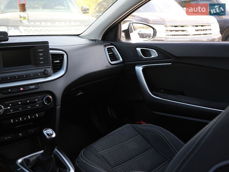Хэтчбек Kia Ceed 2019 в Харькове