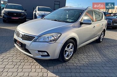 Универсал Kia Ceed 2010 в Львове