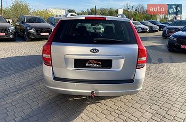 Универсал Kia Ceed 2010 в Львове