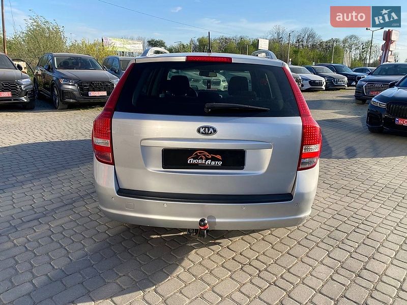 Универсал Kia Ceed 2010 в Львове