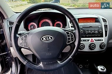 Універсал Kia Ceed 2008 в Кам'янському
