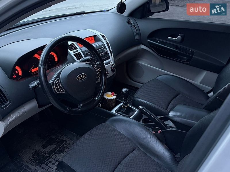 Универсал Kia Ceed 2007 в Запорожье