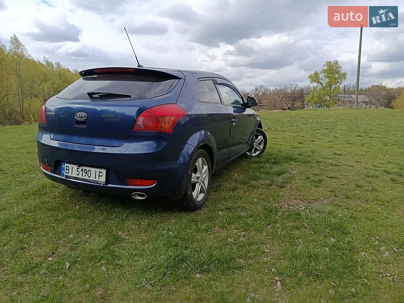 Хетчбек Kia Ceed 2008 в Гребінці