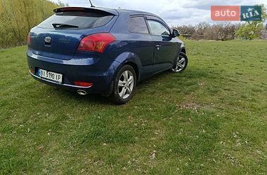 Хэтчбек Kia Ceed 2008 в Гребенке
