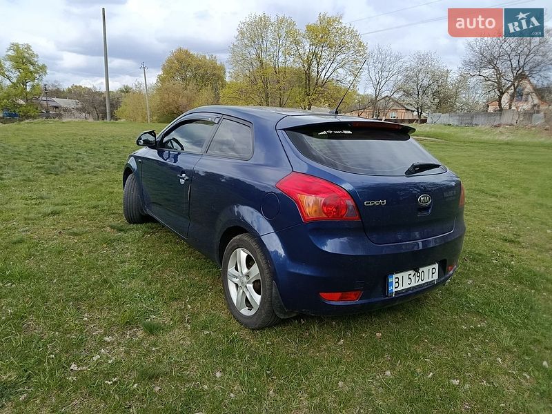 Хетчбек Kia Ceed 2008 в Гребінці