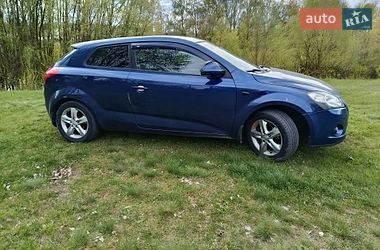 Хэтчбек Kia Ceed 2008 в Гребенке
