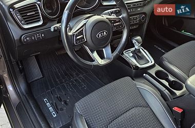 Хэтчбек Kia Ceed 2019 в Сарнах