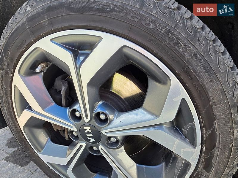 Хэтчбек Kia Ceed 2019 в Сарнах