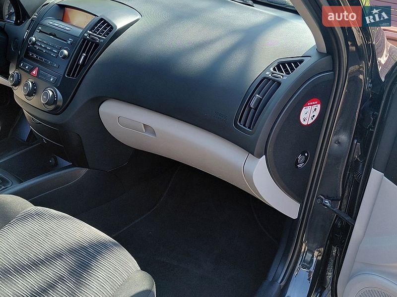 Универсал Kia Ceed 2009 в Кривом Роге