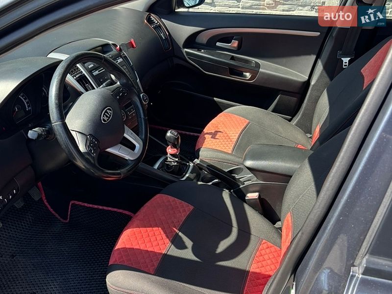 Универсал Kia Ceed 2011 в Белой Церкви