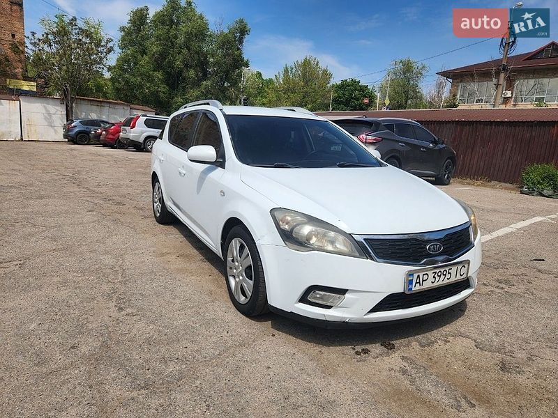 Kia Ceed 2011