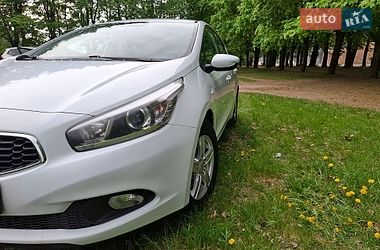 Хэтчбек Kia Ceed 2013 в Виннице