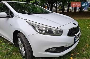 Хэтчбек Kia Ceed 2013 в Виннице