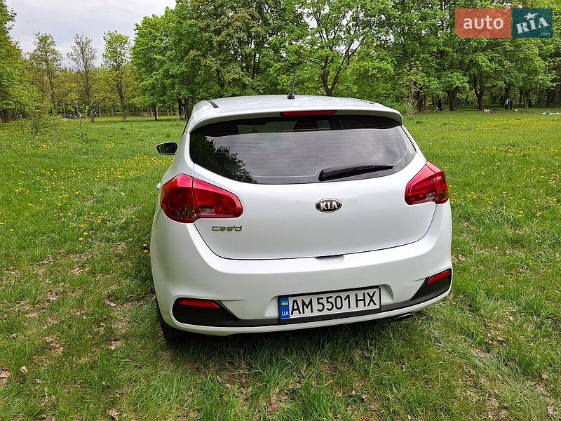 Хэтчбек Kia Ceed 2013 в Виннице