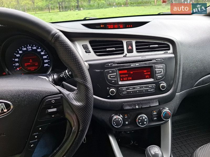 Хэтчбек Kia Ceed 2013 в Виннице