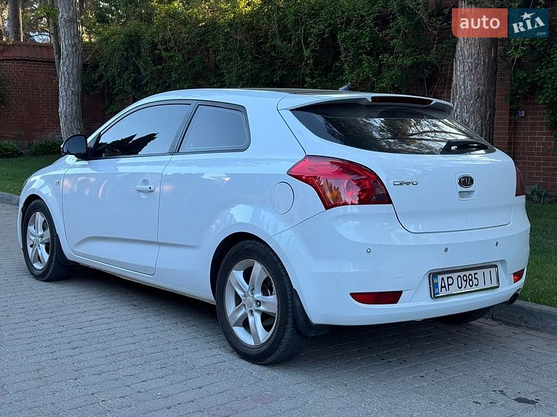 Хетчбек Kia Ceed 2009 в Львові