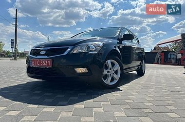 Хетчбек Kia Ceed 2010 в Полтаві