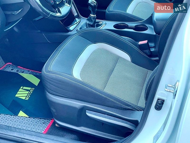 Хетчбек Kia Ceed 2013 в Києві