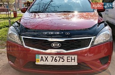 Хетчбек Kia Ceed 2010 в Харкові