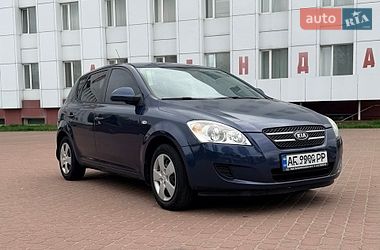 Хетчбек Kia Ceed 2007 в Дніпрі