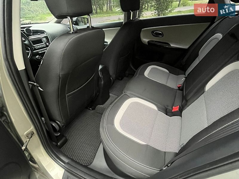 Универсал Kia Ceed 2017 в Киеве