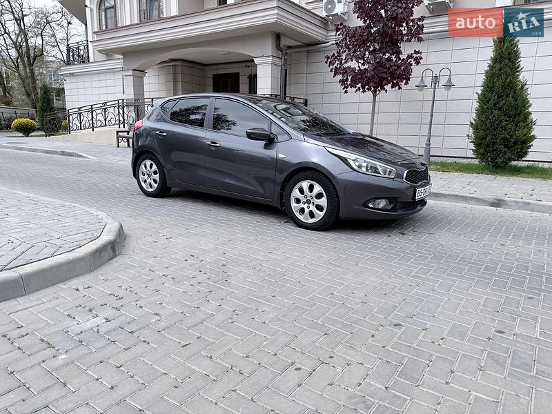 Хетчбек Kia Ceed 2014 в Одесі