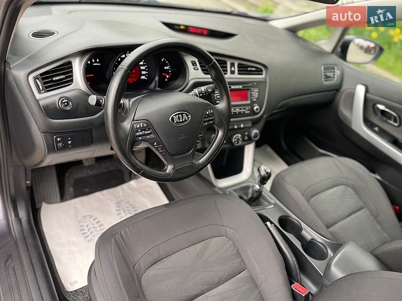 Универсал Kia Ceed 2015 в Киеве