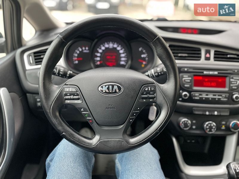 Универсал Kia Ceed 2015 в Киеве