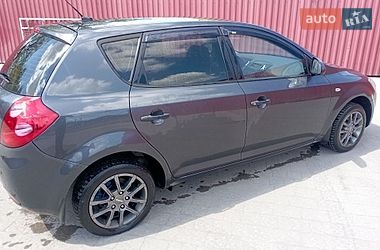 Хэтчбек Kia Ceed 2008 в Бродах
