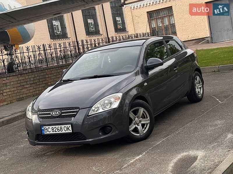 Хетчбек Kia Ceed 2008 в Києві