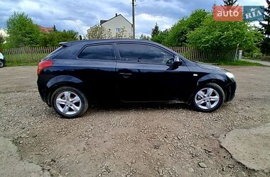 Хэтчбек Kia Ceed 2009 в Богородчанах