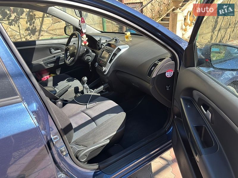 Универсал Kia Ceed 2009 в Березанке фото 16 Универсал Kia Ceed 2009 в Березанке