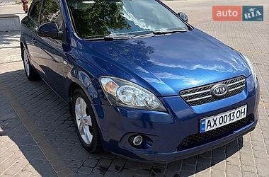 Хетчбек Kia Ceed 2008 в Харкові